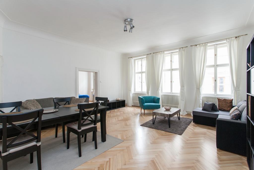 Royal View Apartments Prága Kültér fotó