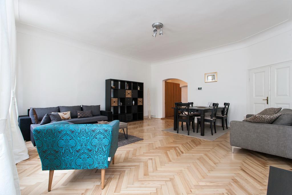 Royal View Apartments Prága Kültér fotó